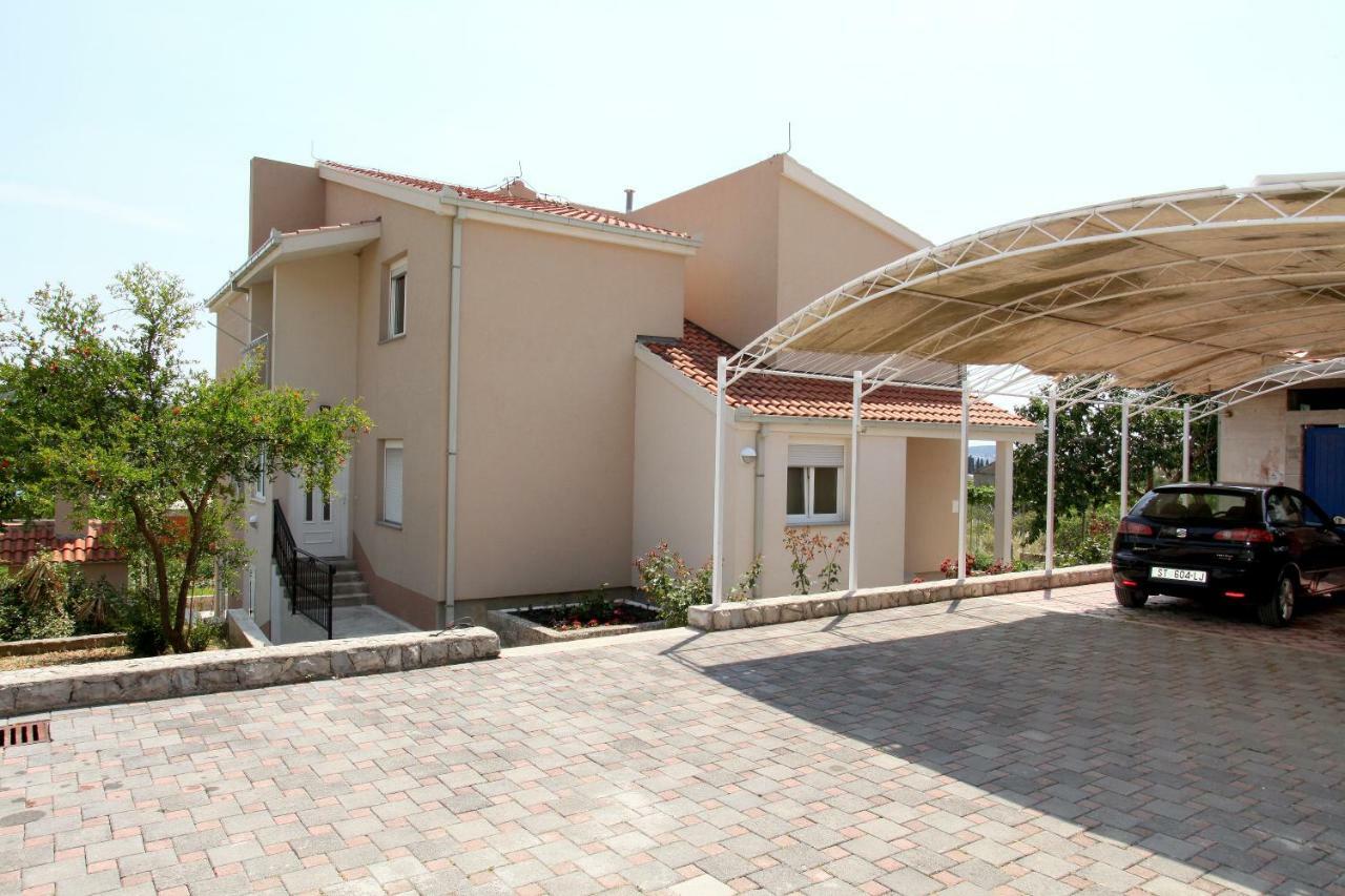 Apartman Dinka Trogir Exterior foto
