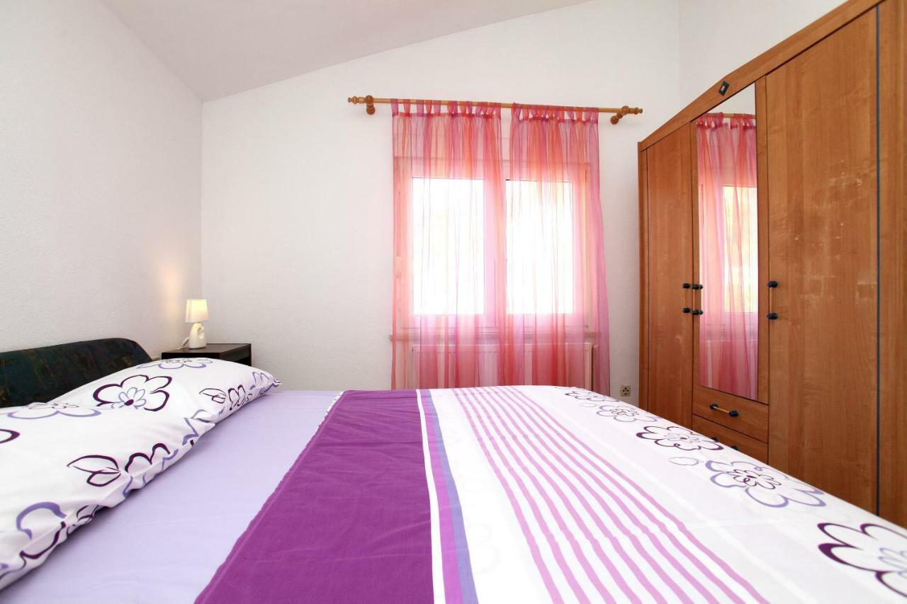 Apartman Dinka Trogir Exterior foto